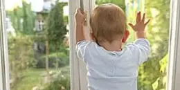 Открытое окно - опасность для ребёнка